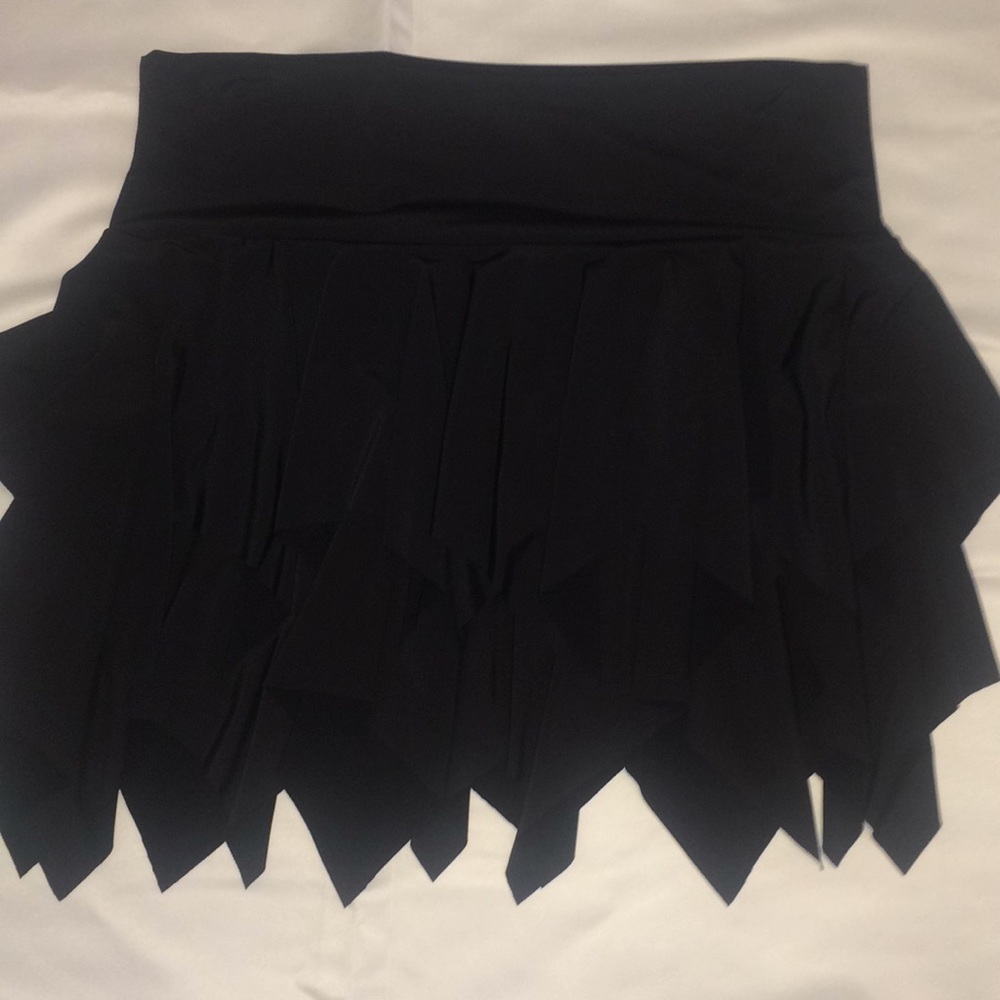 “Super Sexy” Lipstick 💄 Black Mini Skirt